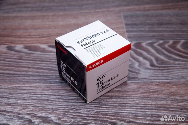 Объектив Canon EF 15mm f/2.8 Fisheye