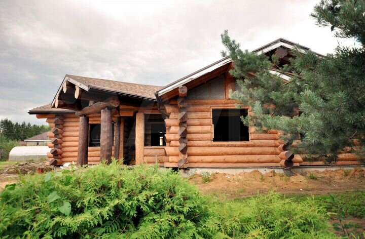 Дом 364 м² на участке 21 сот.