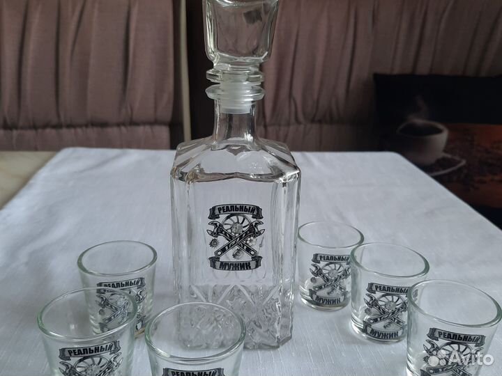 Графин и стопки для мужчины