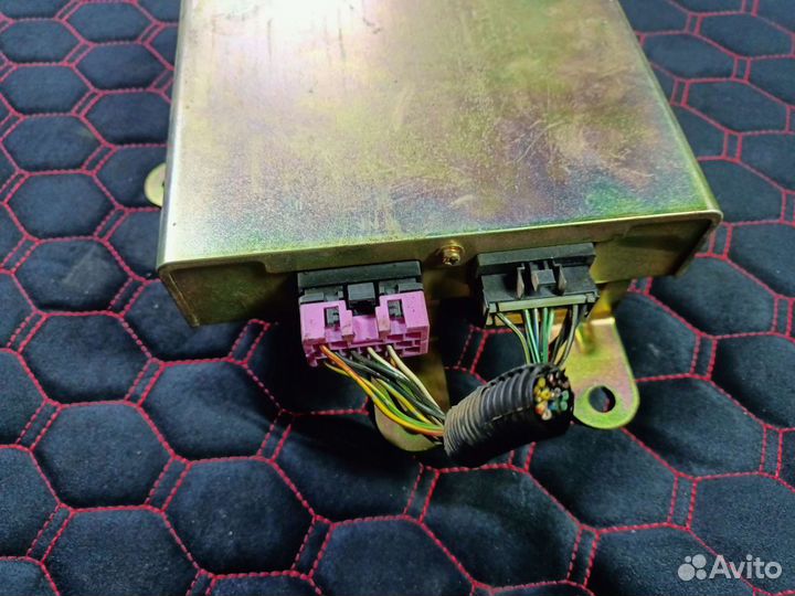 Блок эбу Nissan Terrano TD27