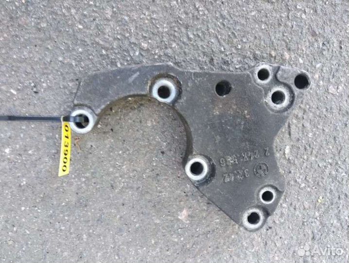 Кронштейн гидроусилителя BMW 5 E39 32422247556