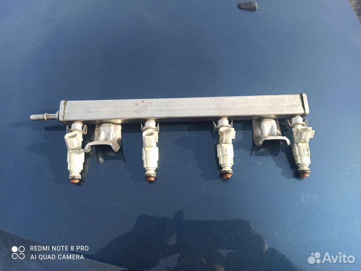 Топливная рампа (рамка) Форд Мондео 3 (1,8 л)