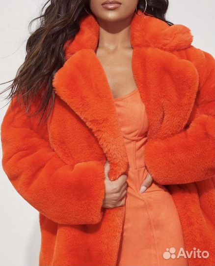 Плюшевая шуба bershka