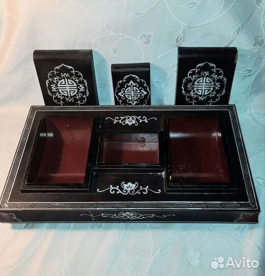 Антикварная шкатулка