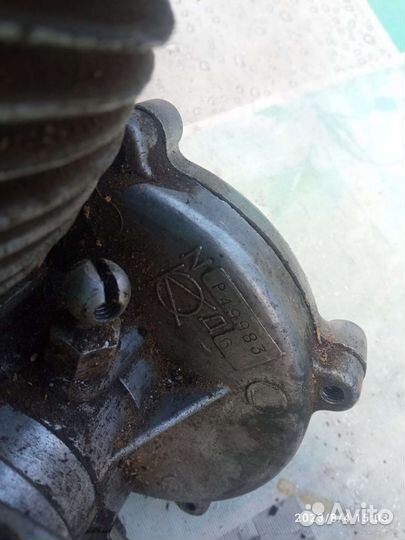 Двигатель д8