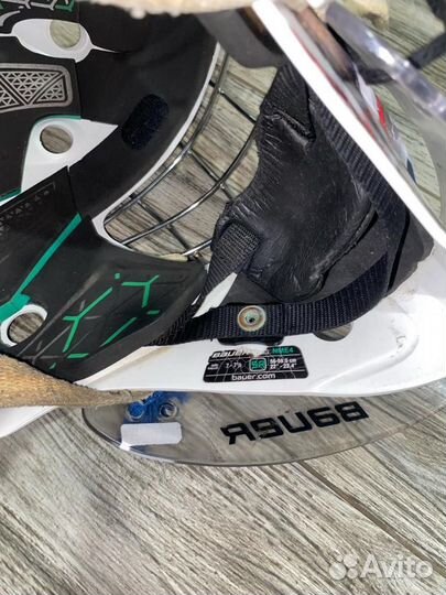 Шлем хоккейного вратаря