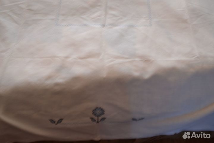 Скатерть лён расшита крестиком и 6 шт. салфеток