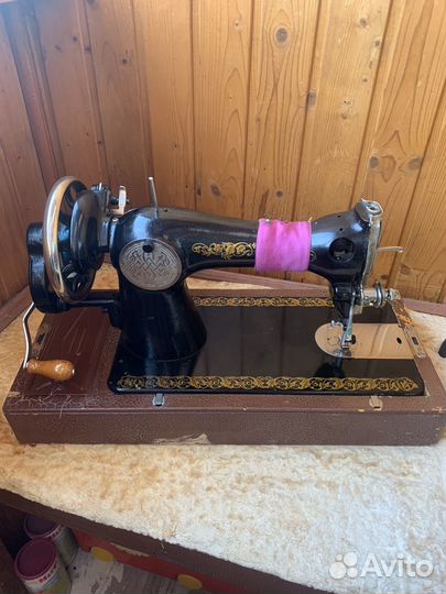 Швейная машинка ручная