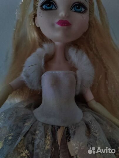 Кукла Ever After High Эппл Вайт день коронации