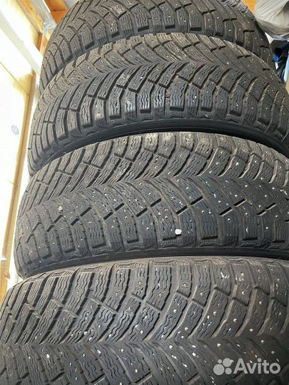 Michelin X-Ice North 4 SUV 235/60 R18 107T