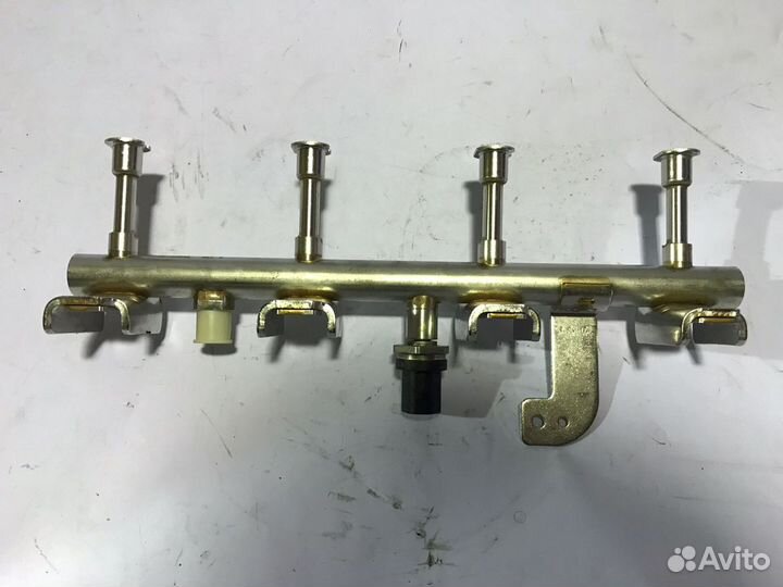 Топливная рампа Land Rover