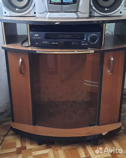 Стол тумба под телевизор