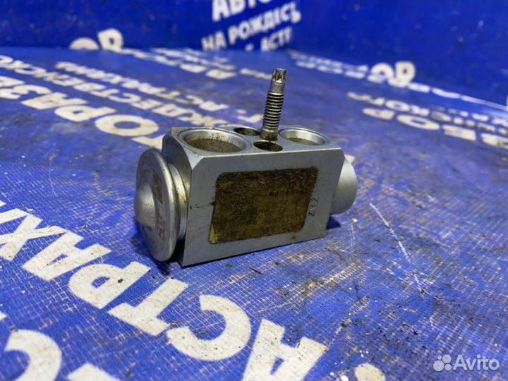 Клапан кондиционера Ford Focus 3 седан pnda 2012