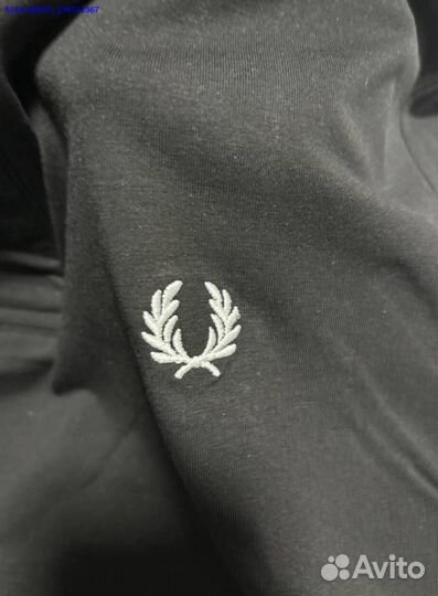 Поло Fred Perry: идеальный спутник для лета