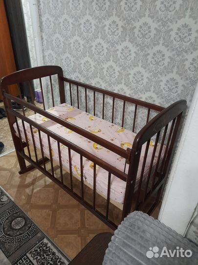 Детская кроватка