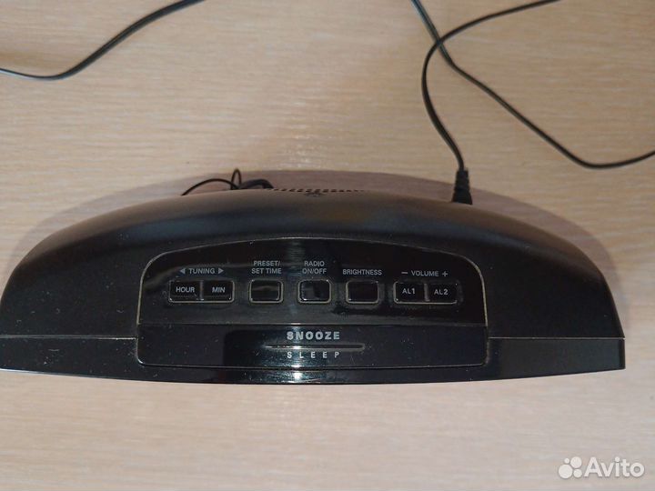 Часы -будильник с радио Philips