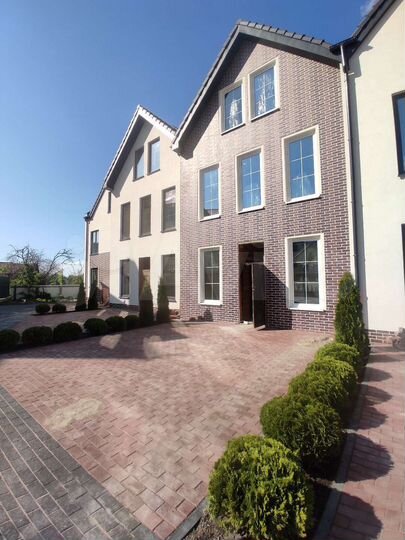 Таунхаус 142,8 м² на участке 2 сот.