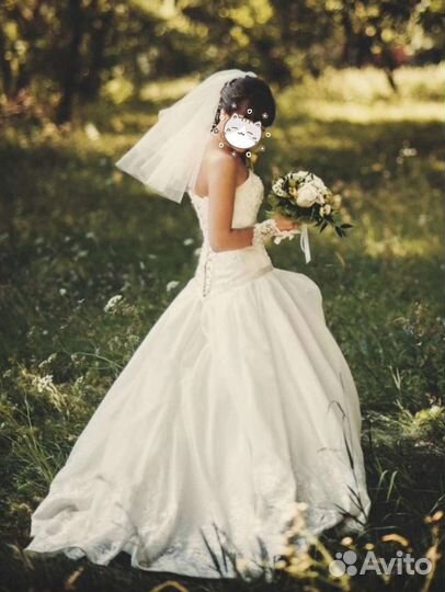 Свадебное платье со шлейфом 40-44