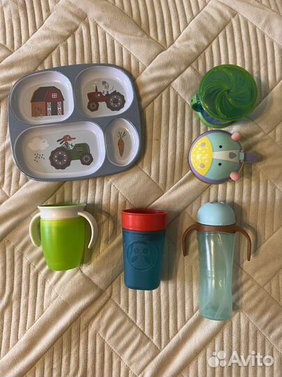 Детские контейнеры доя еды, поильники, тарелки