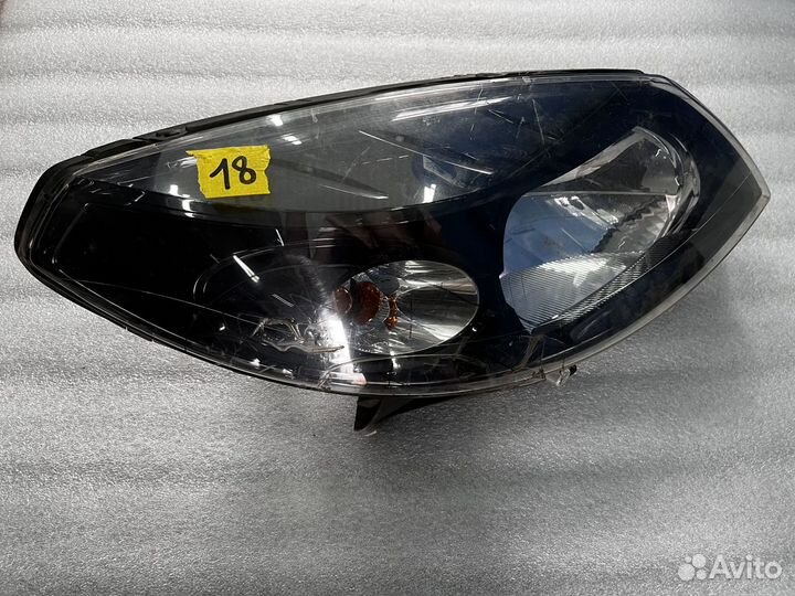 Фара правая темный отражатель sandero (2009)