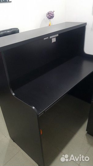 Продаю рессепшн