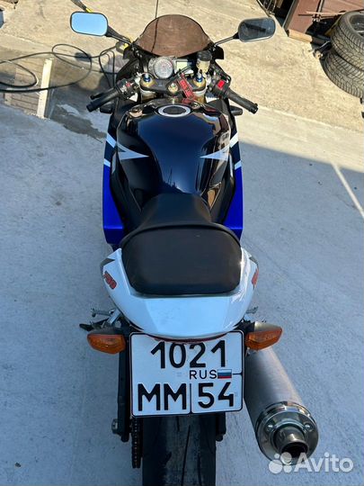 Suzuki gsx-r 750