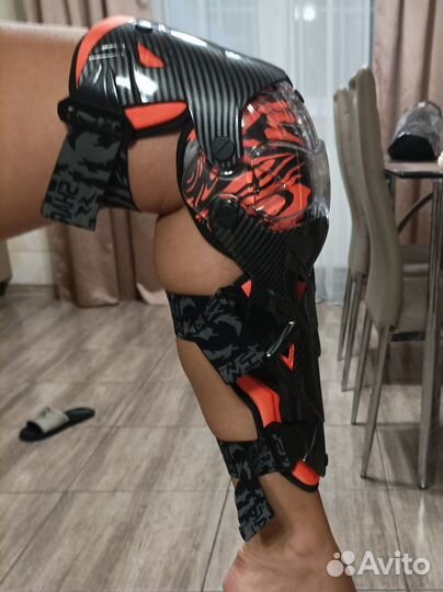 Наколенники для мото