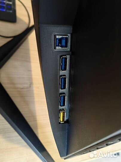 Монитор AOC 27