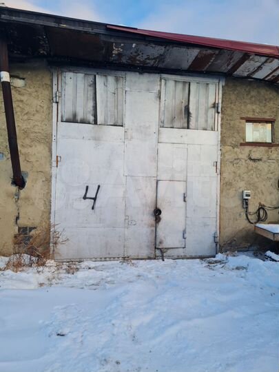 Гараж, > 30 м²