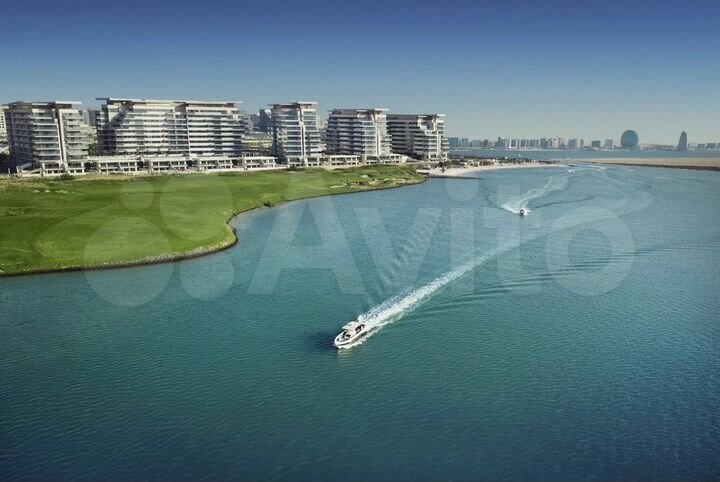 Квартира-студия, 64 м² (ОАЭ)