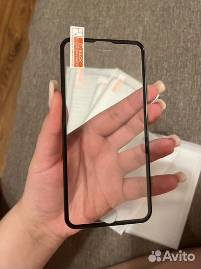 Новое защитное стекло на iPhone 7/se2020