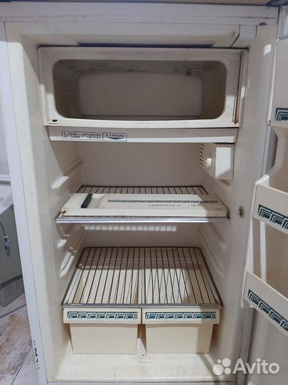 Холодильник бу маленький Смоленск-2