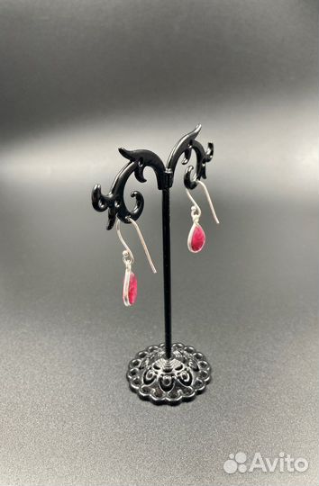 Серьги с камнями в серебре