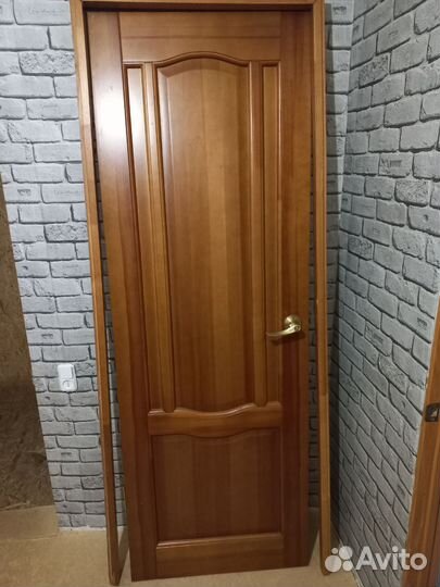 Дверь с коробкой межкомнатная