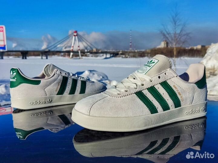 Кроссовки adidas broomfield