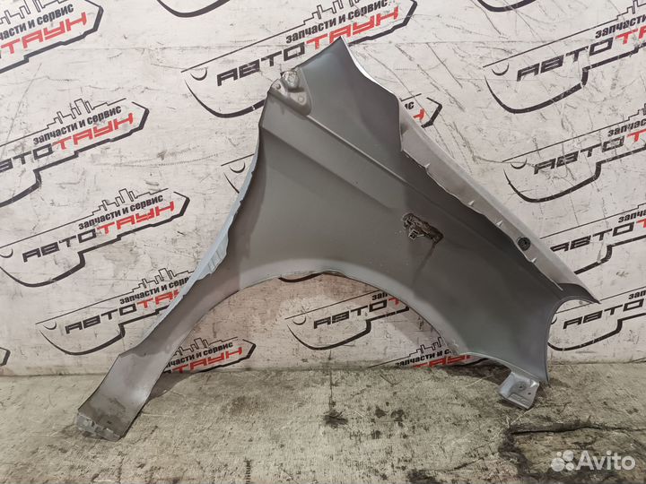 Крыло toyota vitz yaris NCP10 NCP13 NCP15 SCP10 SCP13 5381252010 переднее левое серебро, 199 S3749
