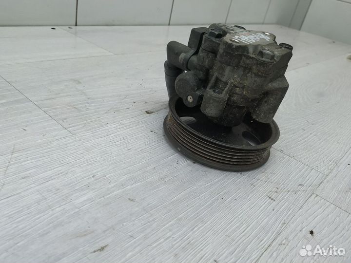 Насос гур 571002E200 Kia Sportage 2