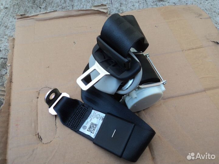 Ремень безопасности VW Caddy 3 задний левый