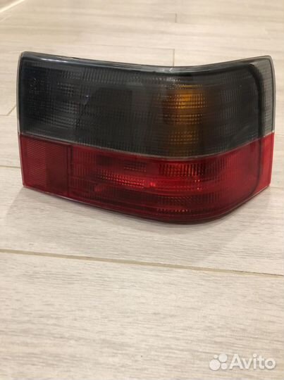 Корпус заднего правого фонаря