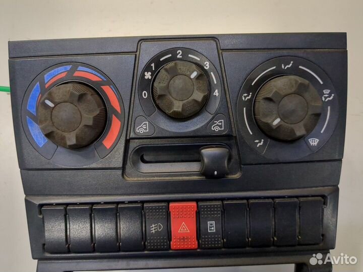 Переключатель отопителя Iveco Daily 4, 2010