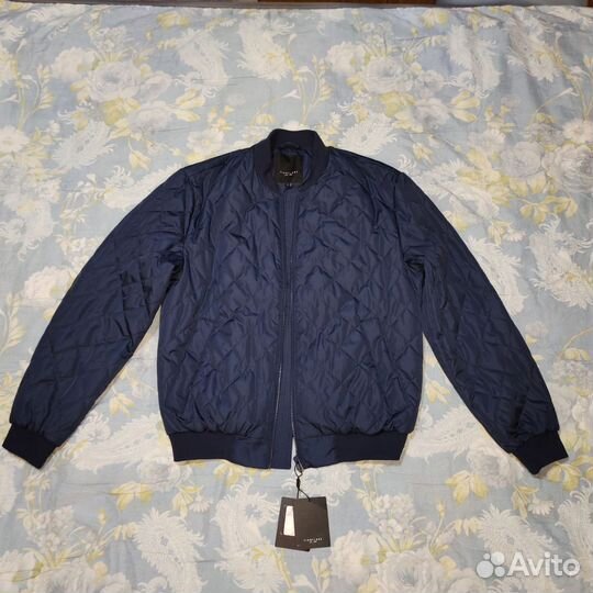 Бомбер новый