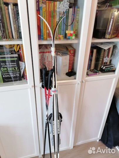 Лыжные ботинки 37 размер, лыжи и палки