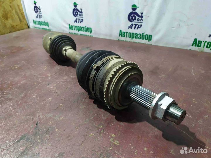 Привод передний левый Mitsubishi Pajero IV