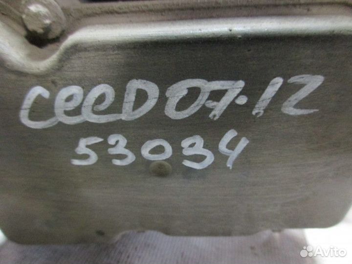 Блок ABS (насос) Kia Ceed 2007-2012 (589201H300)