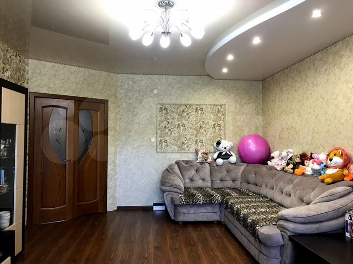 2-к. квартира, 74,2 м², 1/5 эт.