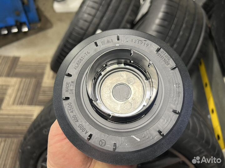 R23 Metcedes GLS 167 (не оригинал, на Michelin)