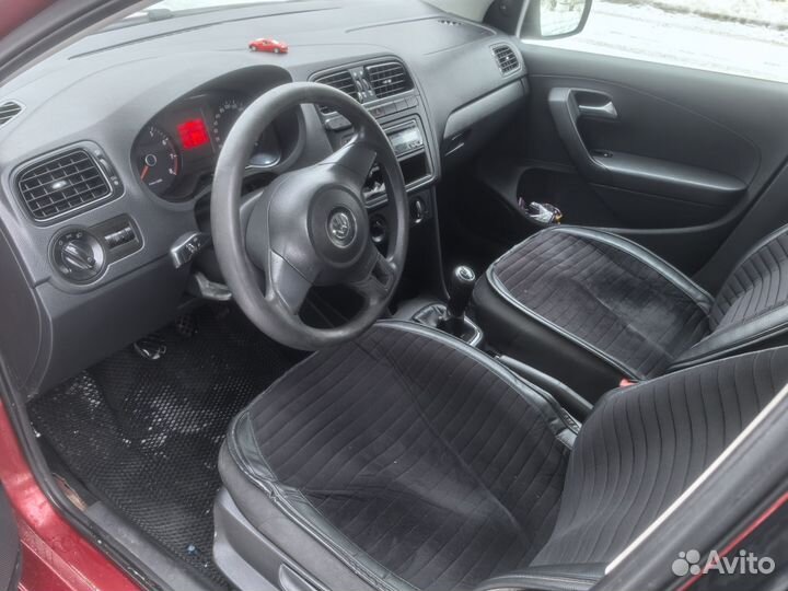 Volkswagen Polo 1.6 МТ, 2010, 235 000 км