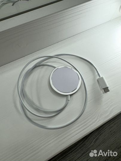 Беспроводная зарядка для iPhone