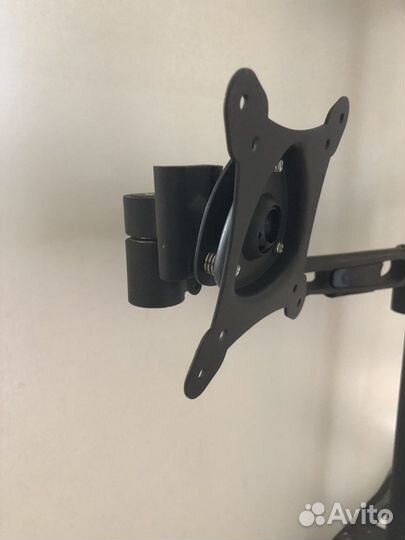 Стойка крепление для 4 мониторов Tuarex Alta 3007