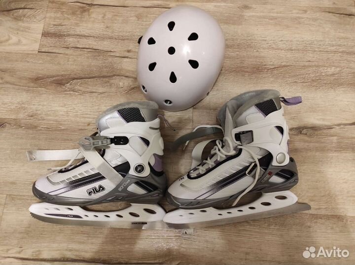 Коньки и шлем